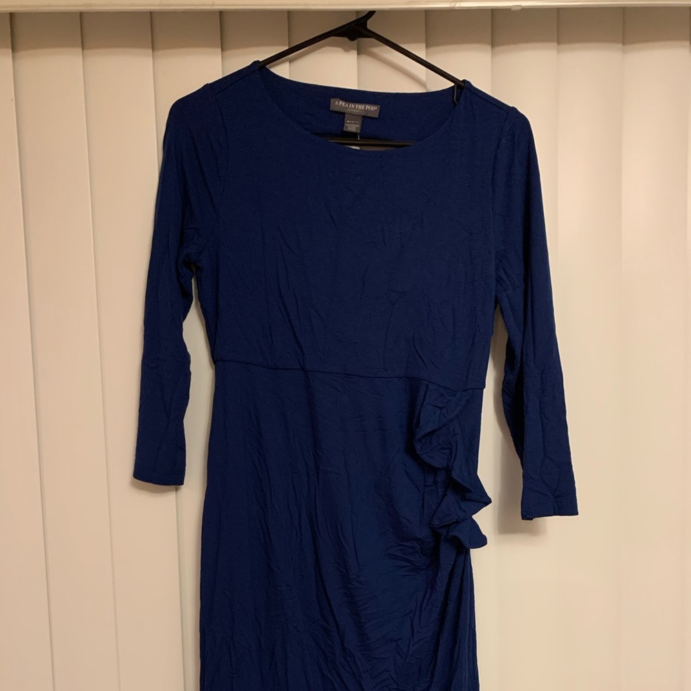 Blue Maternity Dres w/ keyhole back Pea in the Pod